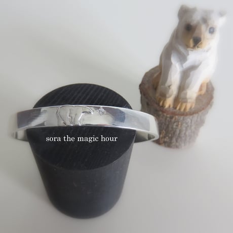 ホッキョクグマのバングル　ブレスレット　Polar bear　silver925　しろくま【受注生産】