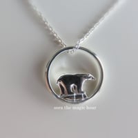 ホッキョクグマのリングネックレス　　しろくまリングチャーム　シロクマ好きさんへ　silver925