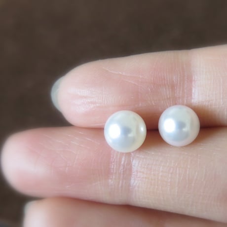 一粒ピアス　アコヤ真珠 6mm　K18