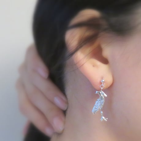 ハシビロコウ　ゆれるポストピアス（M）　Shoebill  earrings　大人かわいいリアルなハシビロコウさん