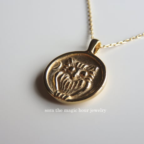 ふくろうのコインチャームネックレス　ゴールド　K10 gold owl coin 【受注生産】