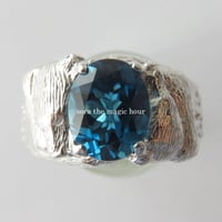 ホッキョクグマがハグをするリング　silver925　シロクマ好きさんへ　【受注生産】
