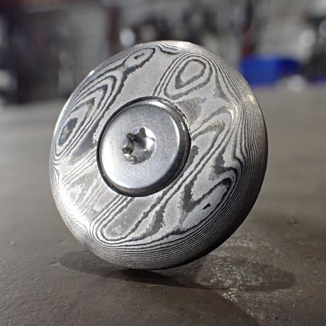 REW10 STAINLESS DAMASCUS HEADCAP  1"