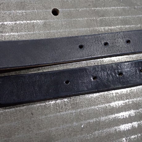 REW10 LEATHERS RIVETED BELT BLACK