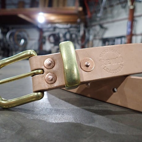 【※受注販売】REW10 LEATHERS RIVETED BELT NATURAL