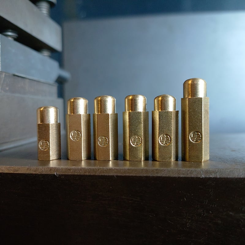 REW10 HEX BRASS VALVECAP | Rew10 Online store