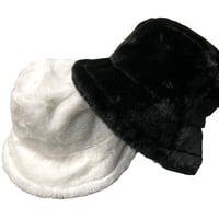 Mismatch NYC/Fur Hat