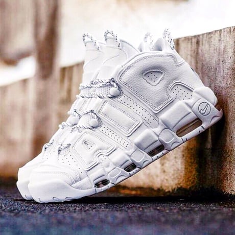 Nike/Air more uptempo '96  "triple white"