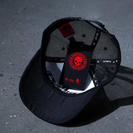 By The R/ Letter Mesh Cap "BLACK×WHITE"