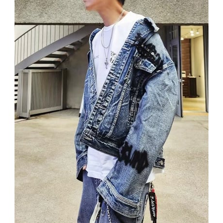 BLACK BLOND/Graffiti Metal Logo Denim Jacket