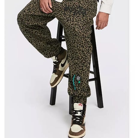 WOSS.official/leopard sweat pants