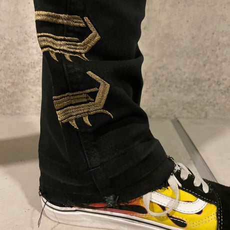 Cooper 9/  Embroid Logo Stack Denim  "BLACK"