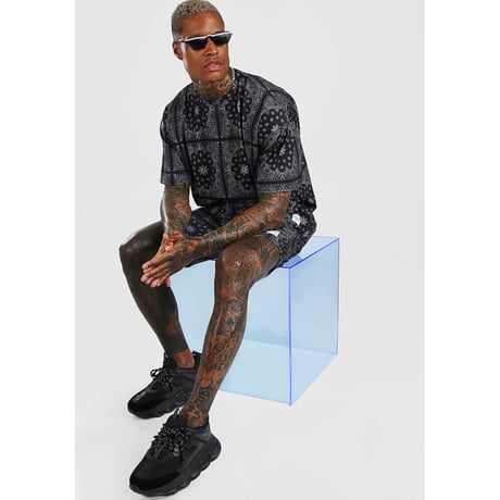 BOOHOO /Oversize BANDANA  Tee