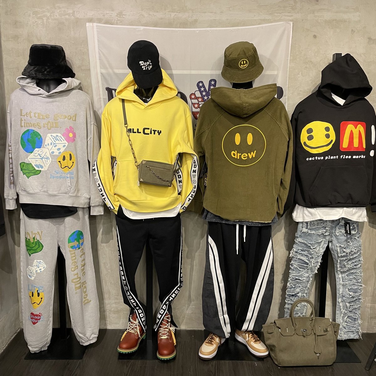 Drew House/Mascot Corduroy Hoodie | BINGOSTAR Drew House/Mascot Corduroy Hoodie | BINGOSTAR