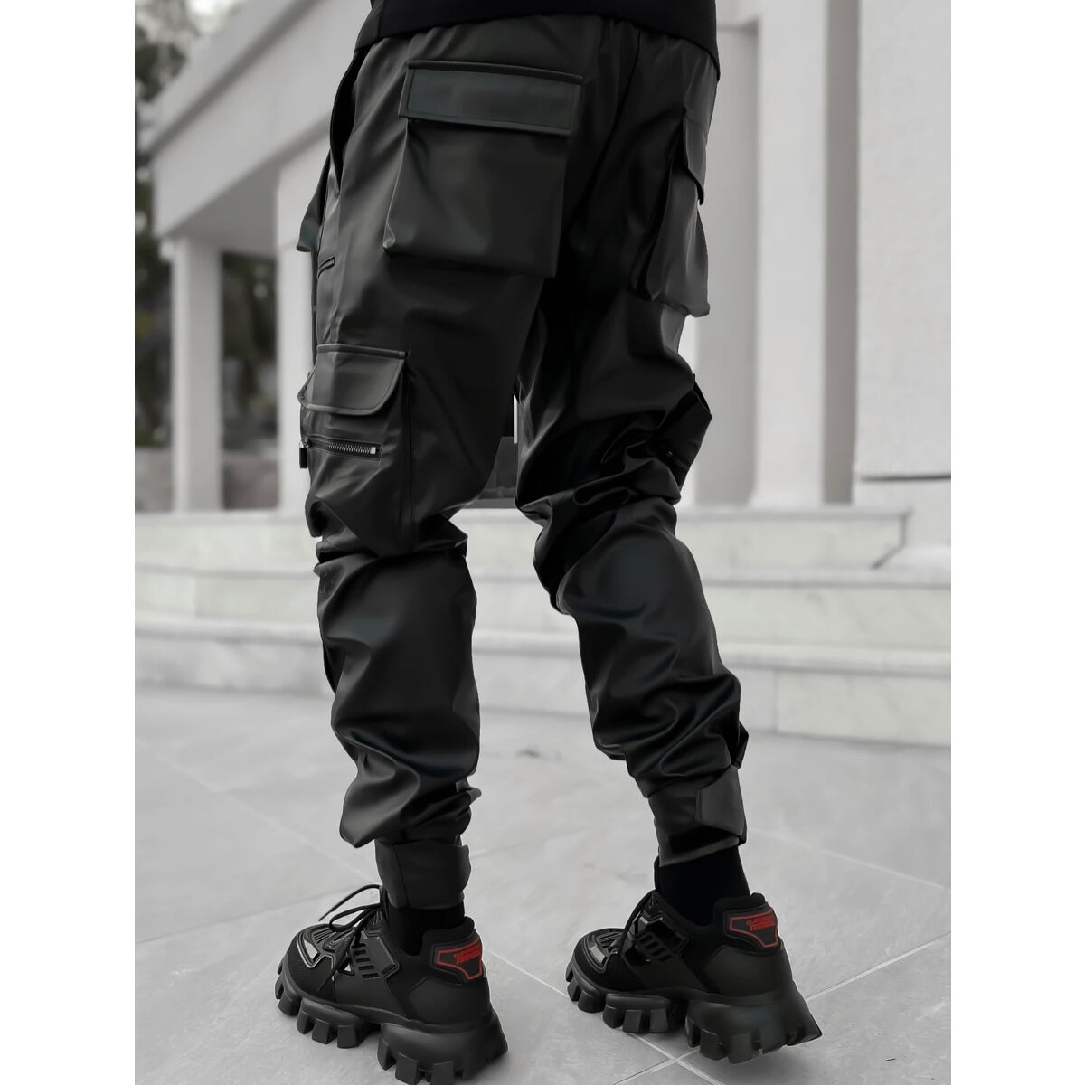GUAPI/ Obsidian BLACK Leather Cargo pants | BI