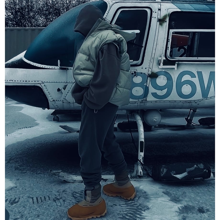 6978b8bf6e44957ad2f7052a