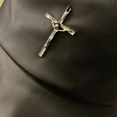 Mismatch NYC/Leather Christ Shirts  HAT