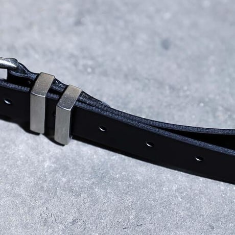 By The R/ Leather belt