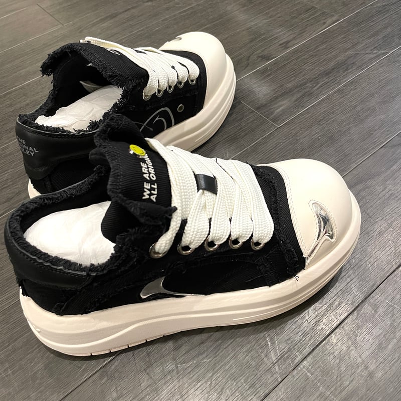 【関送込 匿名発】KILLWINNER スマイリーフェイス 人気モデル KillWinner ✖︎ SMILEY /Smile Life Sneaker | BING