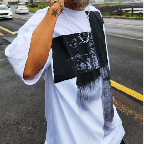 By The R/ brush painting  tee(WHITE)