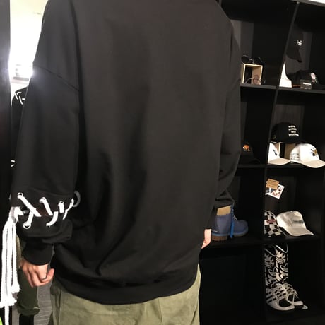WOSS.official/lace up crewneck