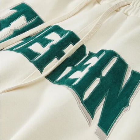 Mismatch NYC/Appliqué basketball Shorts CREAM