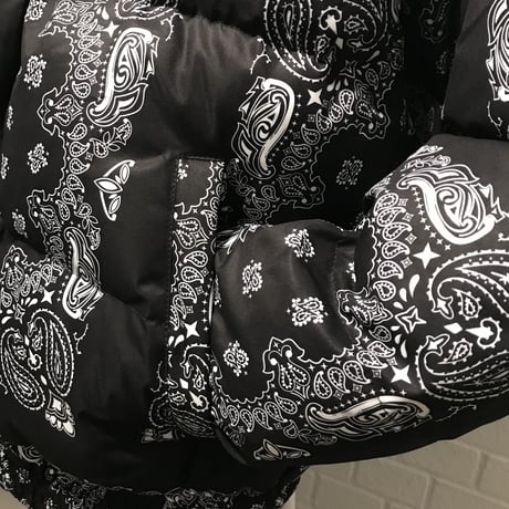 WOSS.official/BANDANA  Puffer Jacket BLACK