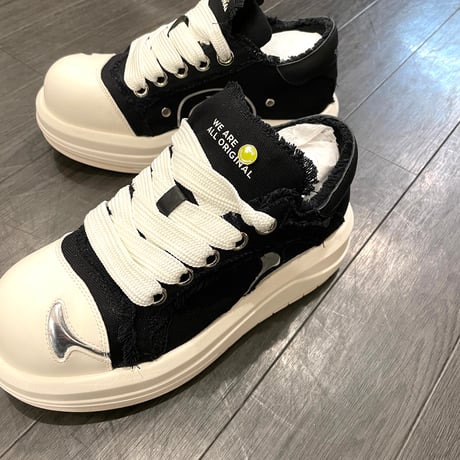 KillWinner ✖︎ SMILEY /Smile Life Sneaker