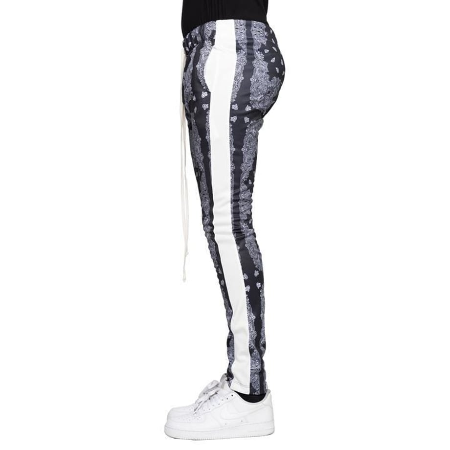 5d77681ae4fc392bc91b6551