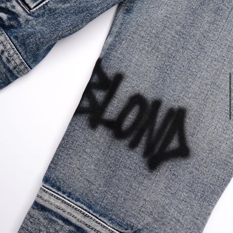 BLACK BLOND/Graffiti Metal Logo Denim Jacket