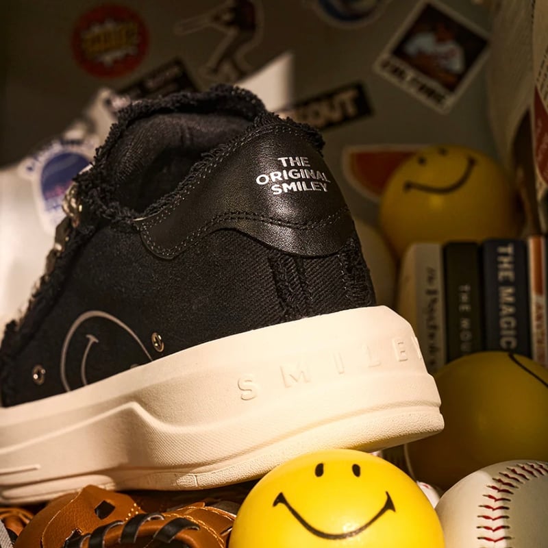KILLWINNER“Smile life” 新品　スニーカー　正規品　黒 KILLWINNER-Smile Life Sneaker-Black Samurai
