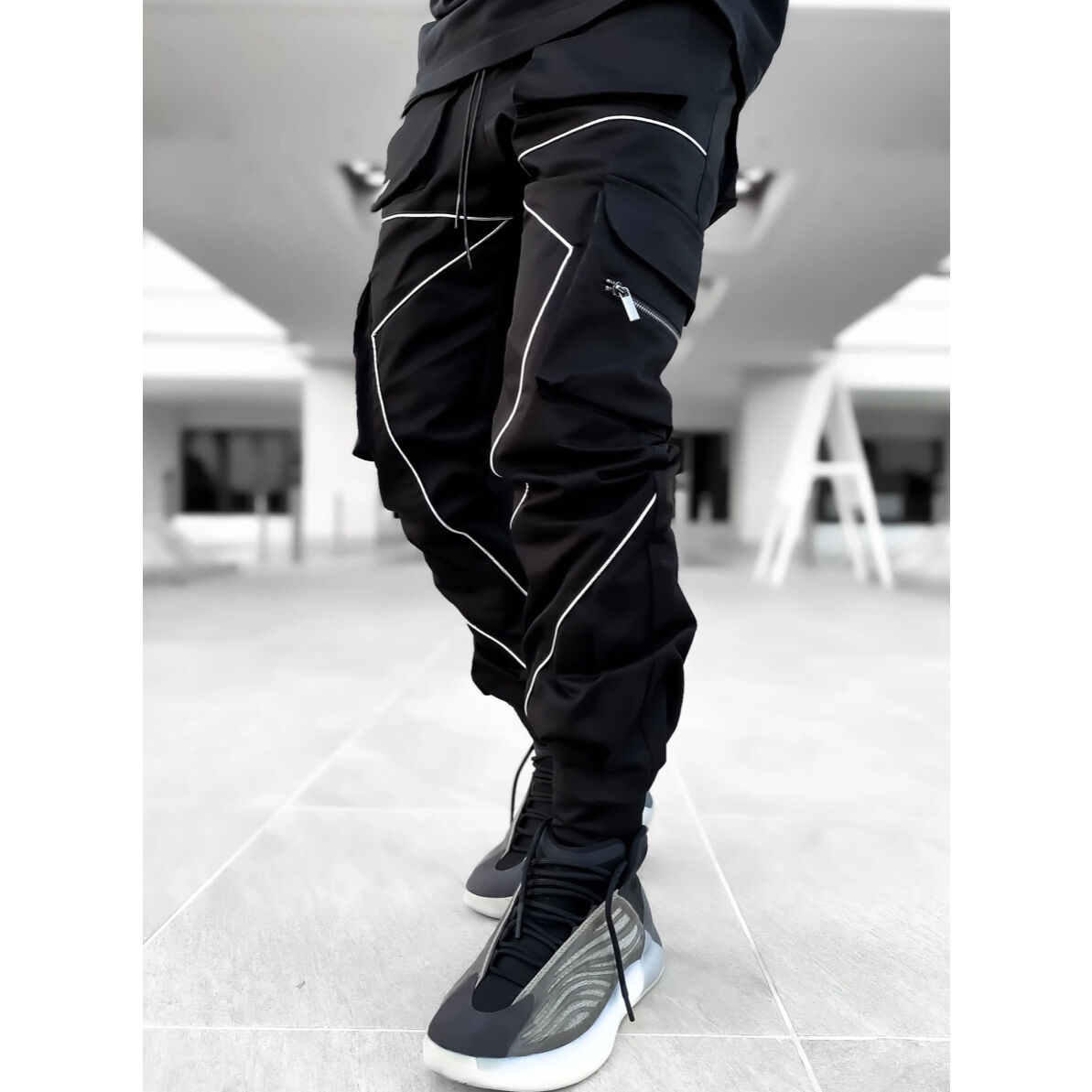 GUAPI/ Metallic Chrome cargo pants