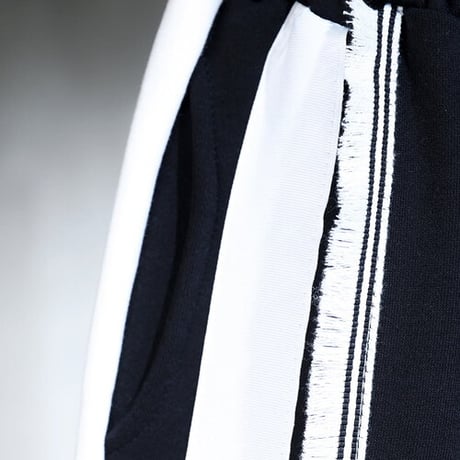 By The R/ Fringe Line Pants "BLACK/GRAY" (SET UP)