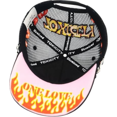 TOXICITY X DSMSD/ BY MOUR CAP LOVE HARD TRUCKER HAT (BLACK)