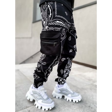 GUAPI/ Paisley cargo pants V2 ”BLACK”