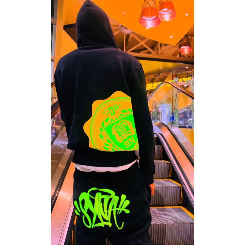 SYNA WORLD / Logo college Hoodie (BLACK) | BING