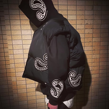 EPTM/PAISLEY PUFFER VEST（REVERSIBLE）”BLACK"