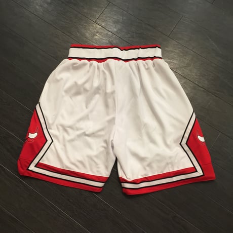 Iridium Clothing/Bulls custom shorts ホワイト
