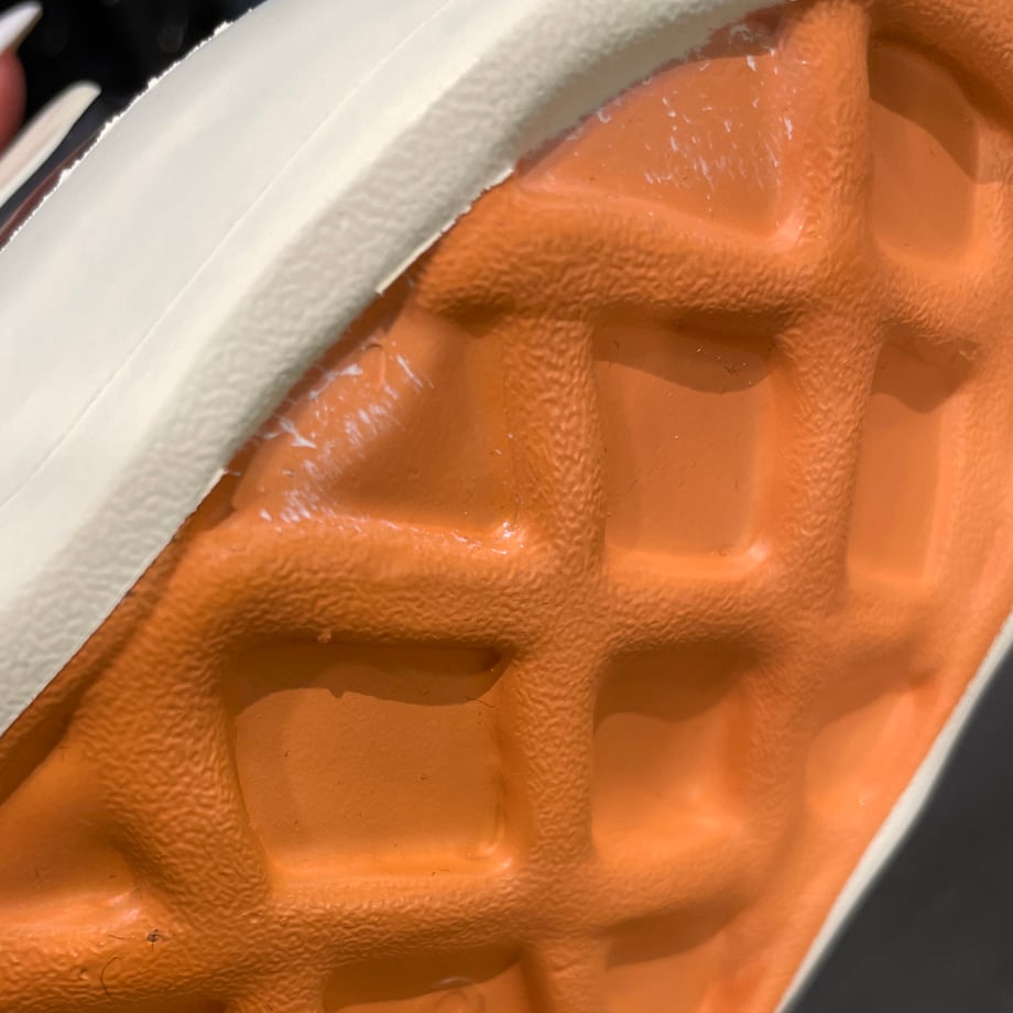 6a22adca82808c7d69f893c3