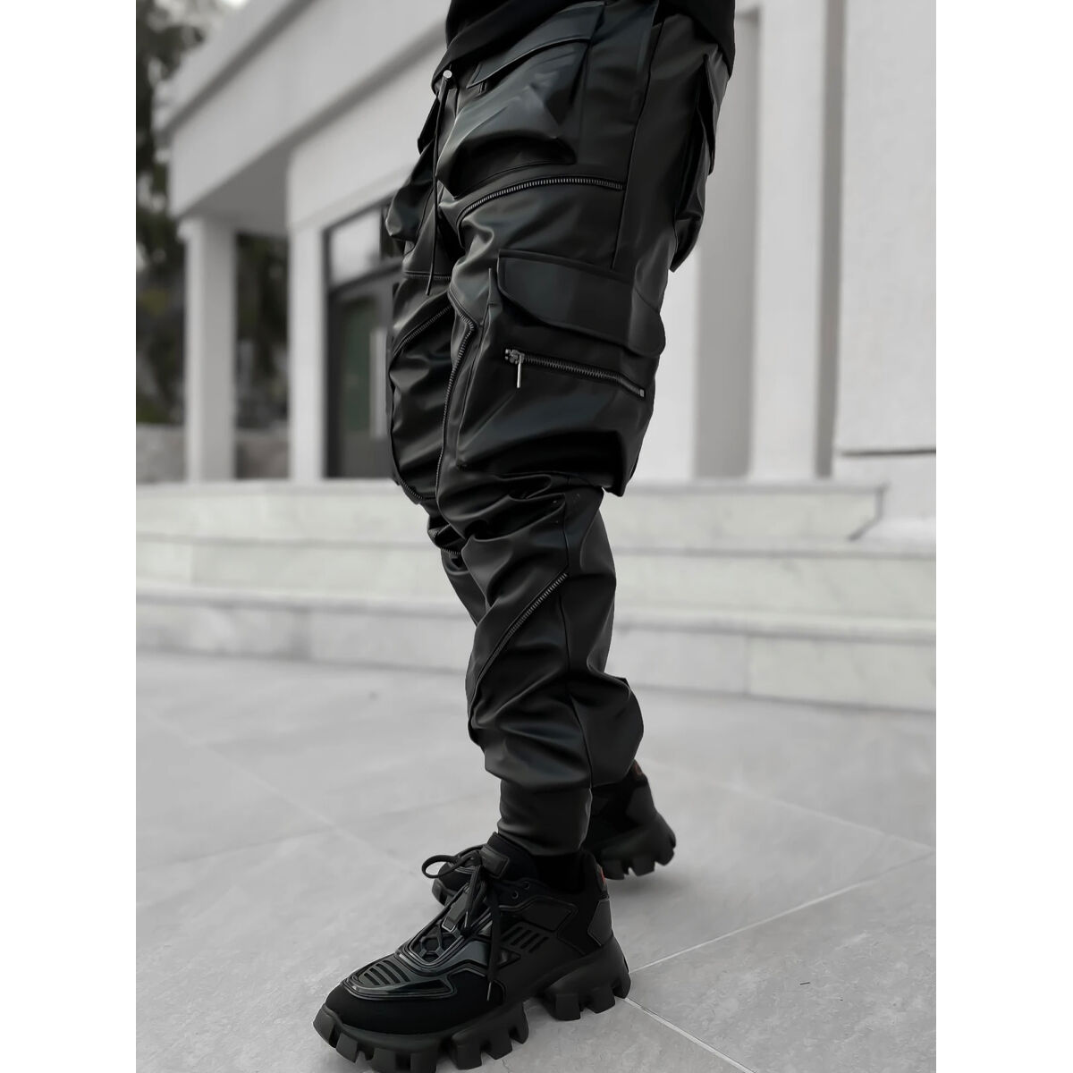 GUAPI/ Obsidian BLACK Leather Cargo pants | BI