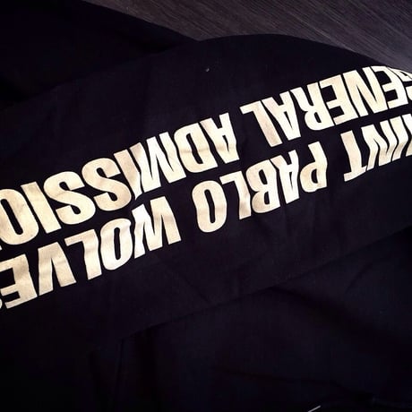 Saint Pablo Tour/official hoodie フーディー　ブラック