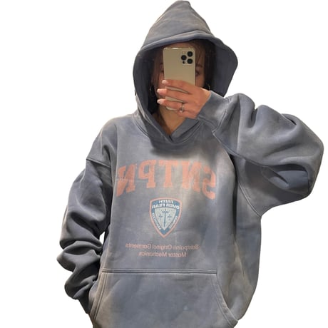 SAINT PAIN/College Logo Spray hoodie BLUE