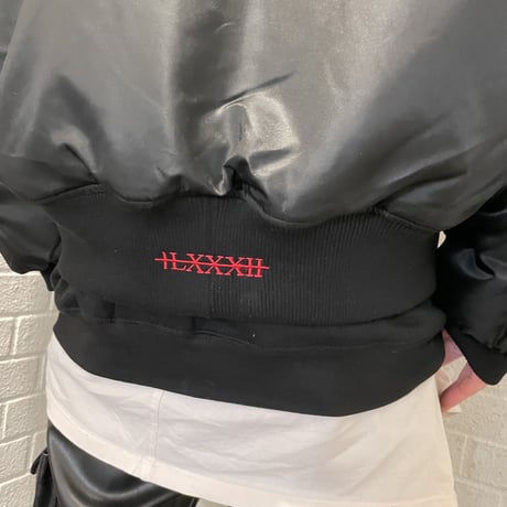 BLACK BLOND/REVERSIBLE SHORT BOMBER JACKET