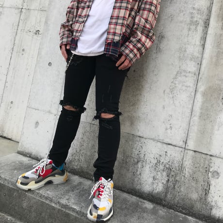 Crysp Denim/Black Dameged denim