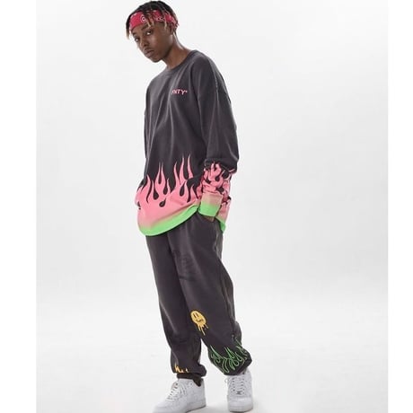 FNTY/Flying FLAME Crewneck FADED BLACK