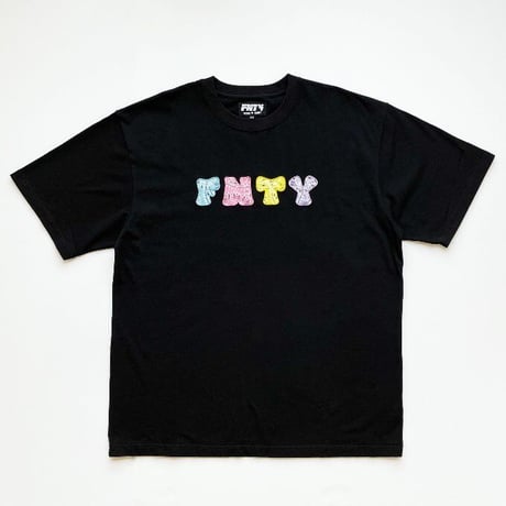 FNTY/ APPLIQUE LOGO Tshirts "BLACK"