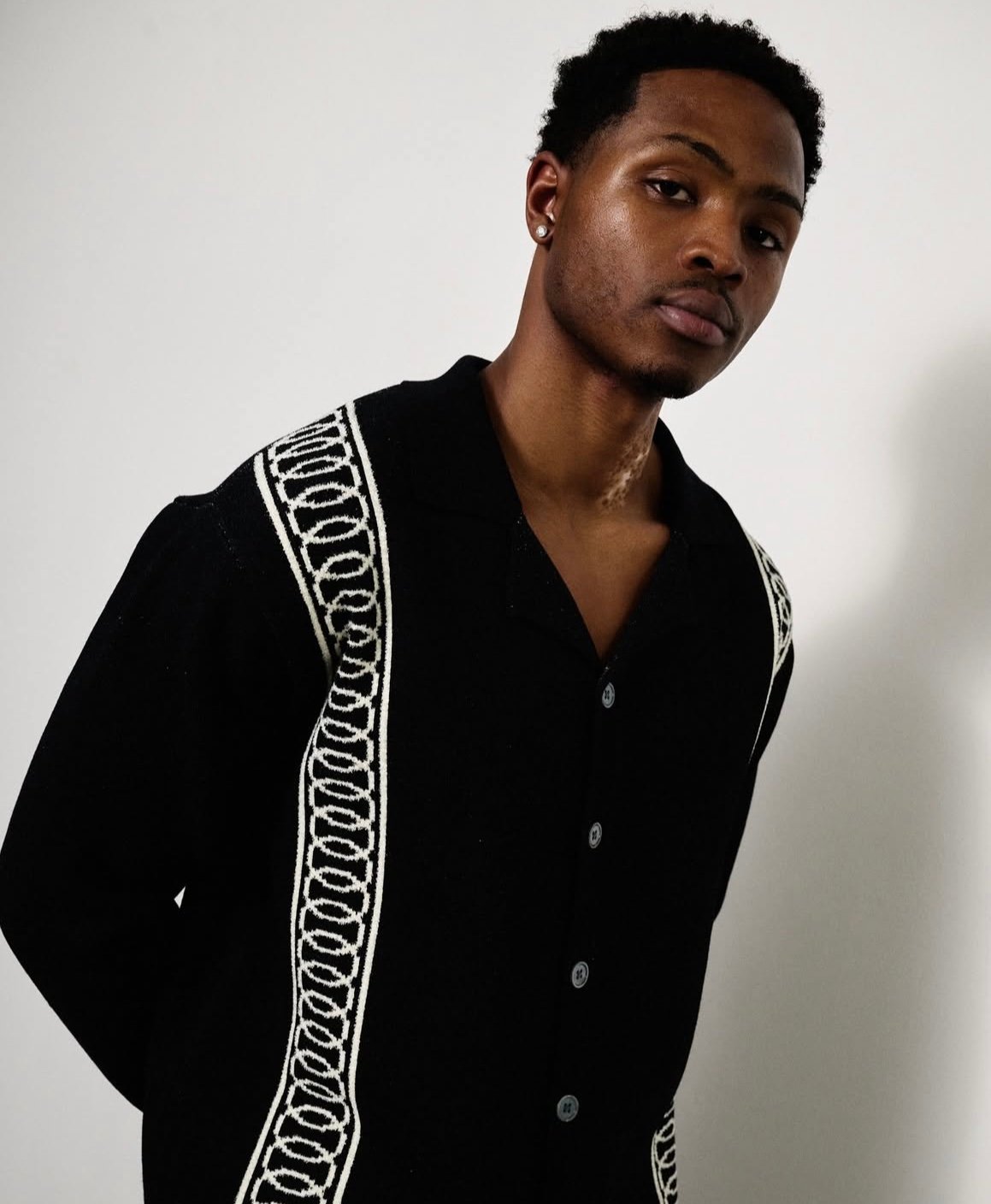 VALABASAS/Knit Logo Cardigan | BINGOSTAR ・ ビンゴスター