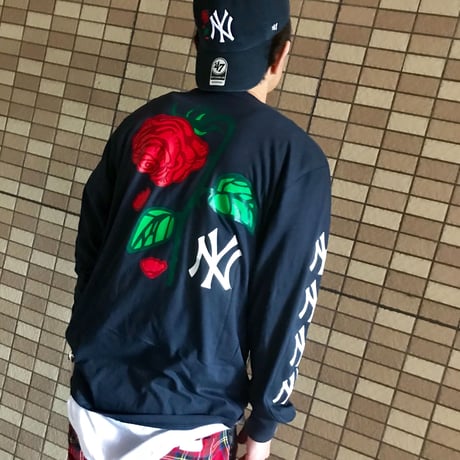 Petals and Peacocks × NY yankees/Long sleeve Tee