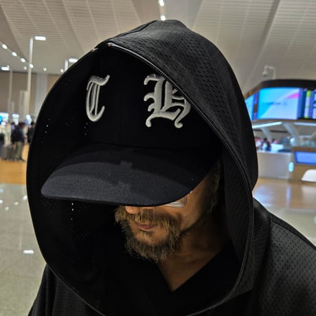 ByTheR/ Embroid  Logo Cap