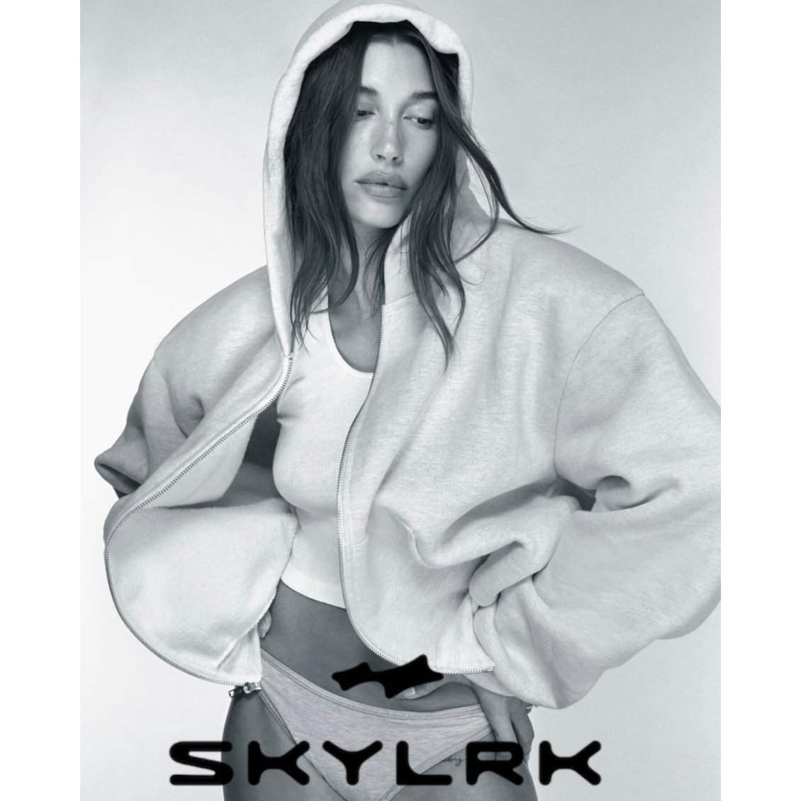 SKYLRK / Zip Hoodie 